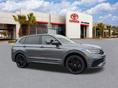 2022 Volkswagen Tiguan 2.0T SE R-Line Black