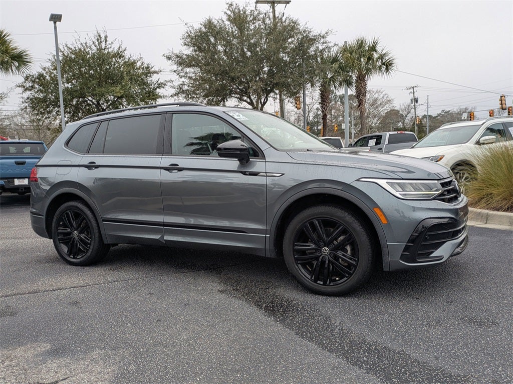 2022 Volkswagen Tiguan 2.0T SE R-Line Black