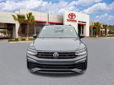 2022 Volkswagen Tiguan 2.0T SE R-Line Black