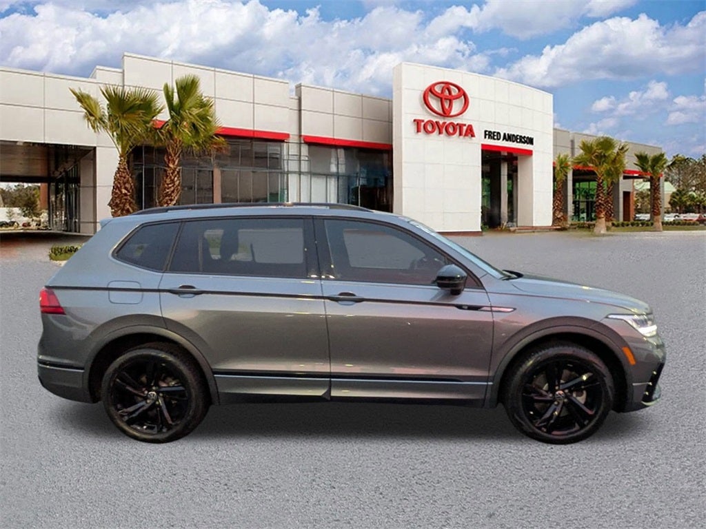 2024 Volkswagen Tiguan 2.0T SE R-Line Black