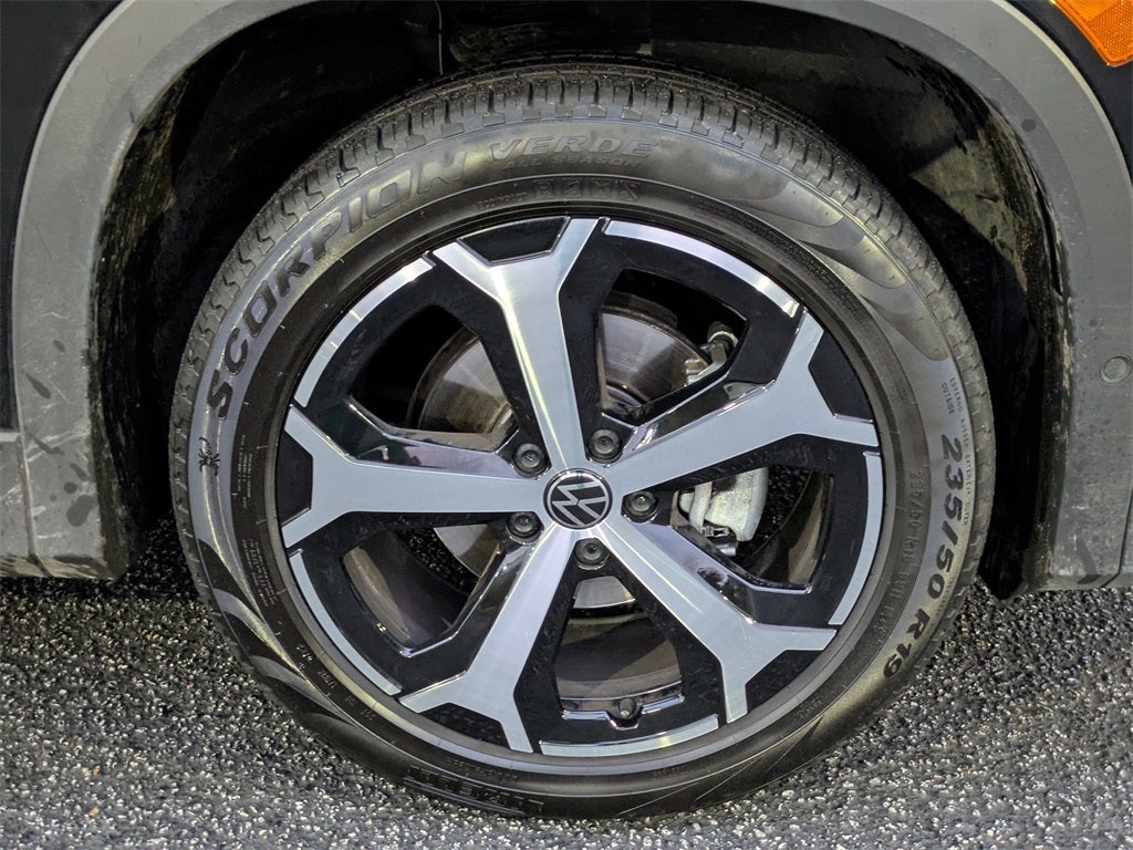 2025 Volkswagen Tiguan 2.0T SE