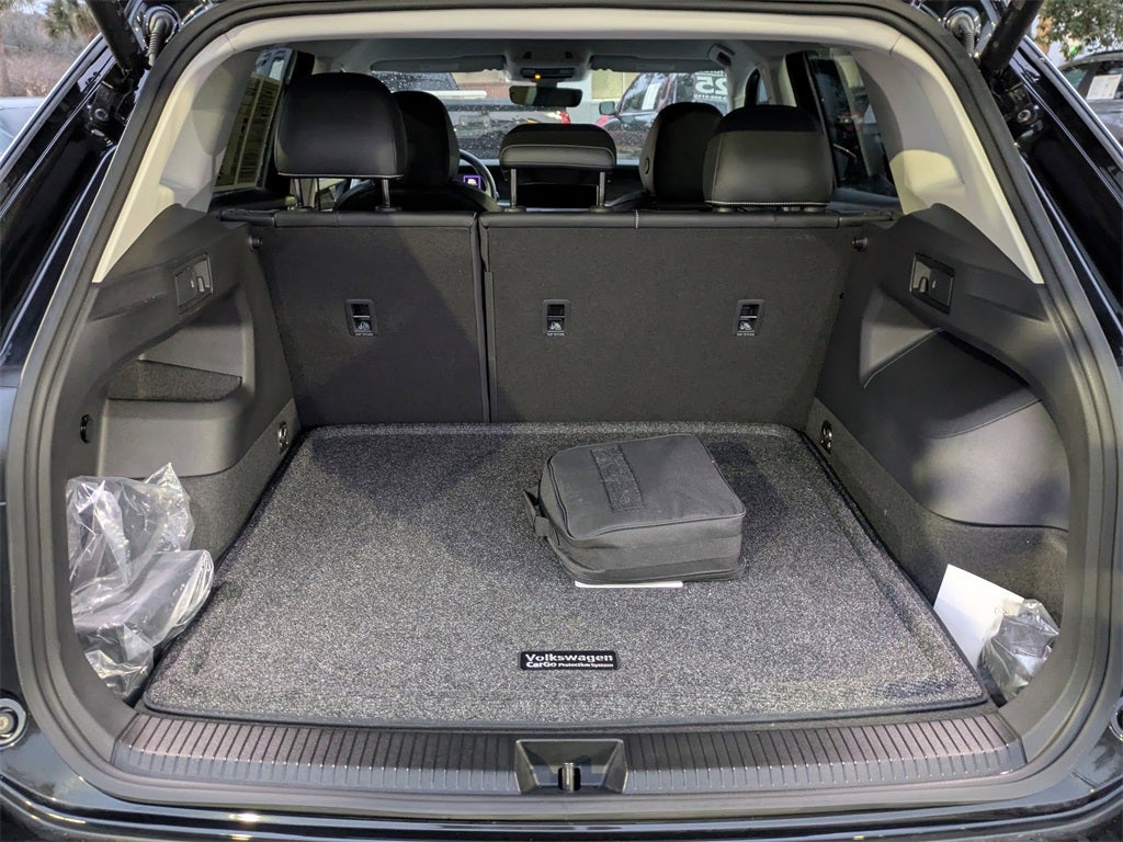 2025 Volkswagen Tiguan 2.0T SE