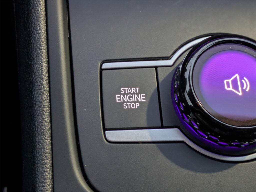 2025 Volkswagen Tiguan 2.0T SE