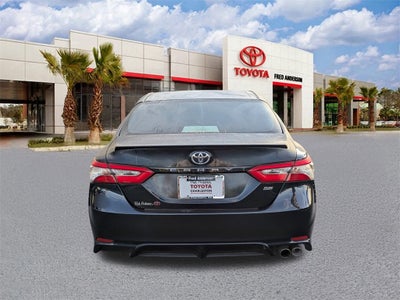 2018 Toyota Camry SE