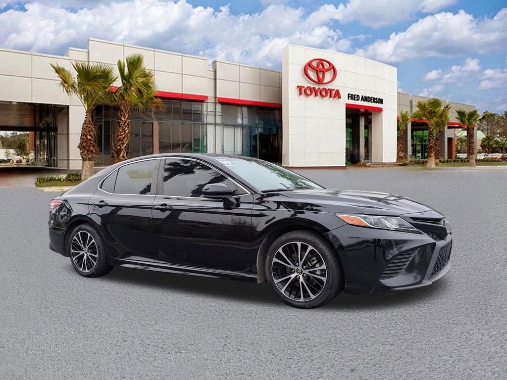 2019 Toyota Camry SE