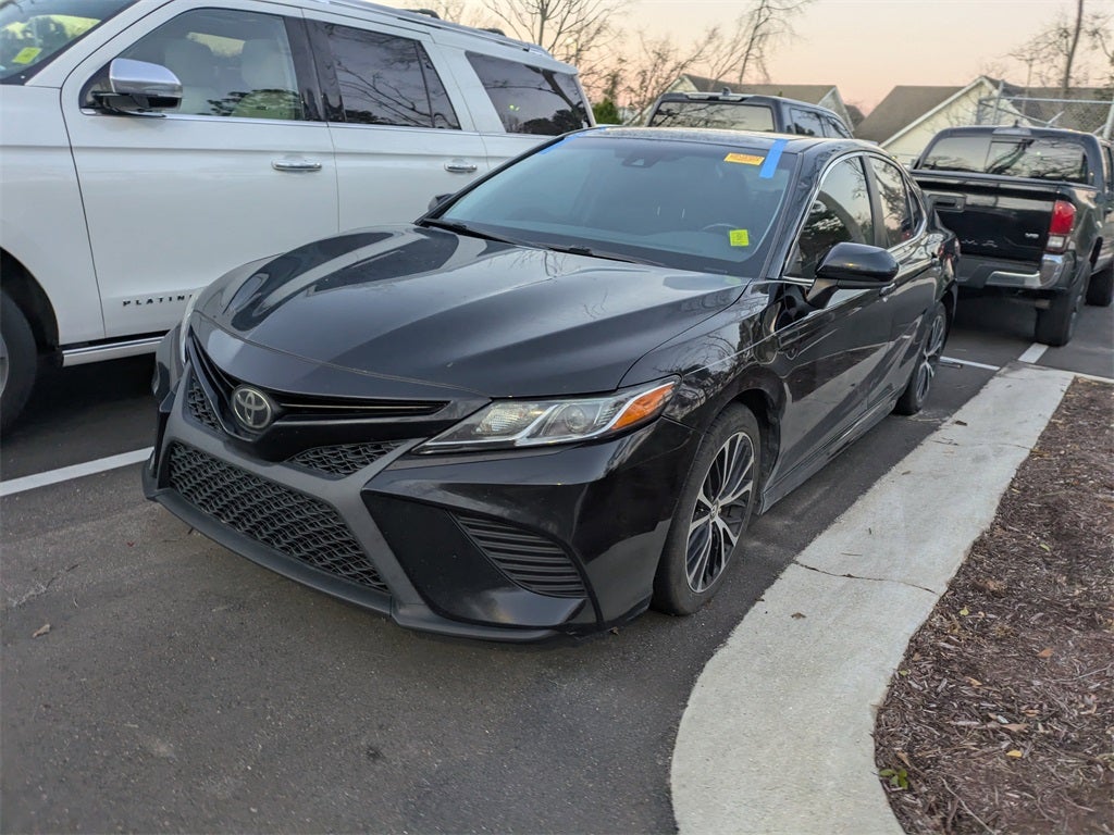 2019 Toyota Camry SE