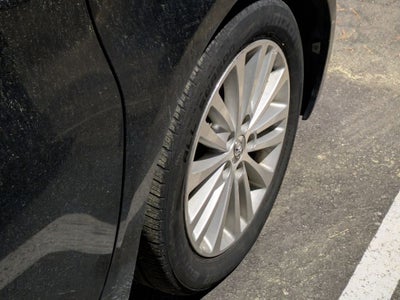 2014 Toyota Avalon Hybrid Base