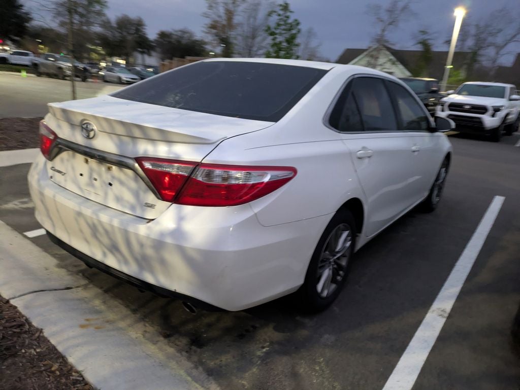 2017 Toyota Camry SE