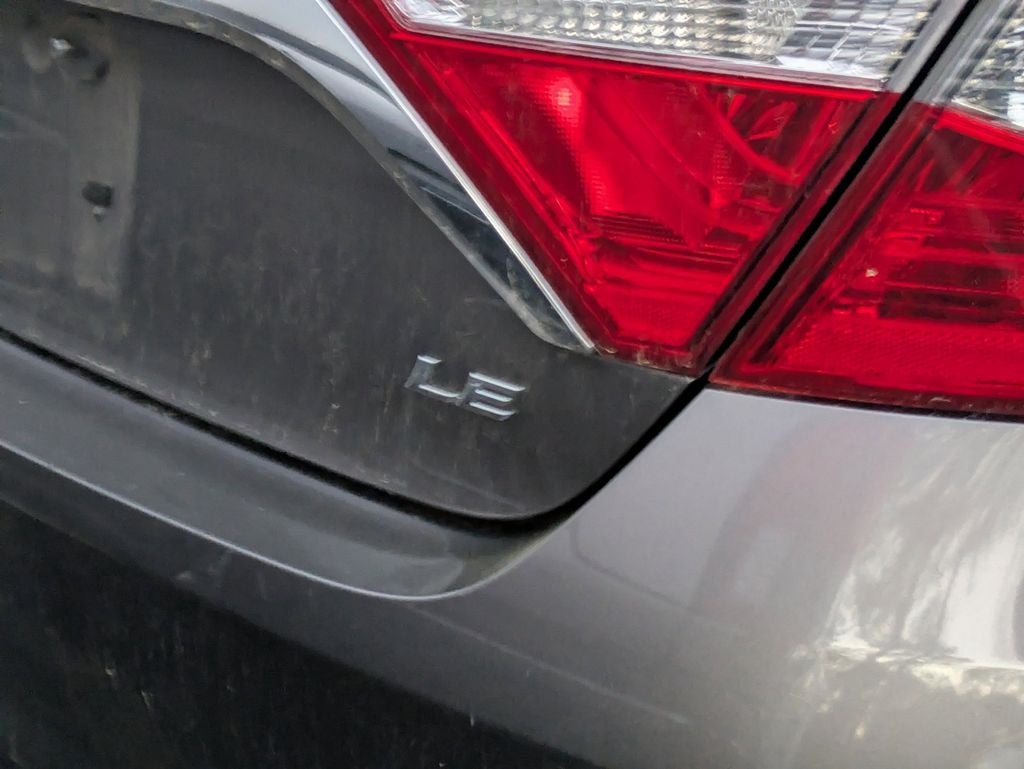 2017 Toyota Camry LE