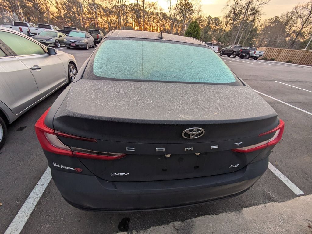 2025 Toyota Camry SE