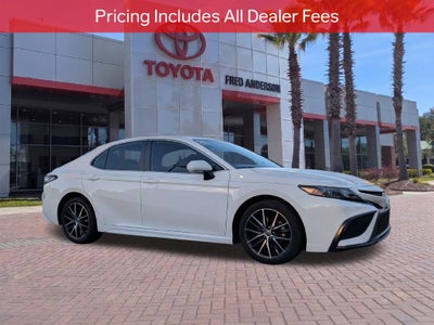 2024 Toyota Camry SE