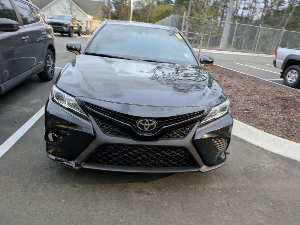 2020 Toyota Camry SE