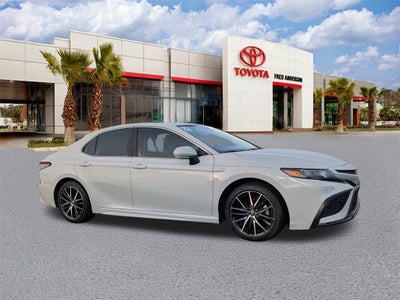 2023 Toyota Camry SE