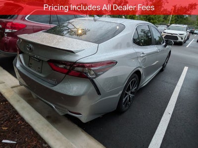 2024 Toyota Camry Hybrid SE