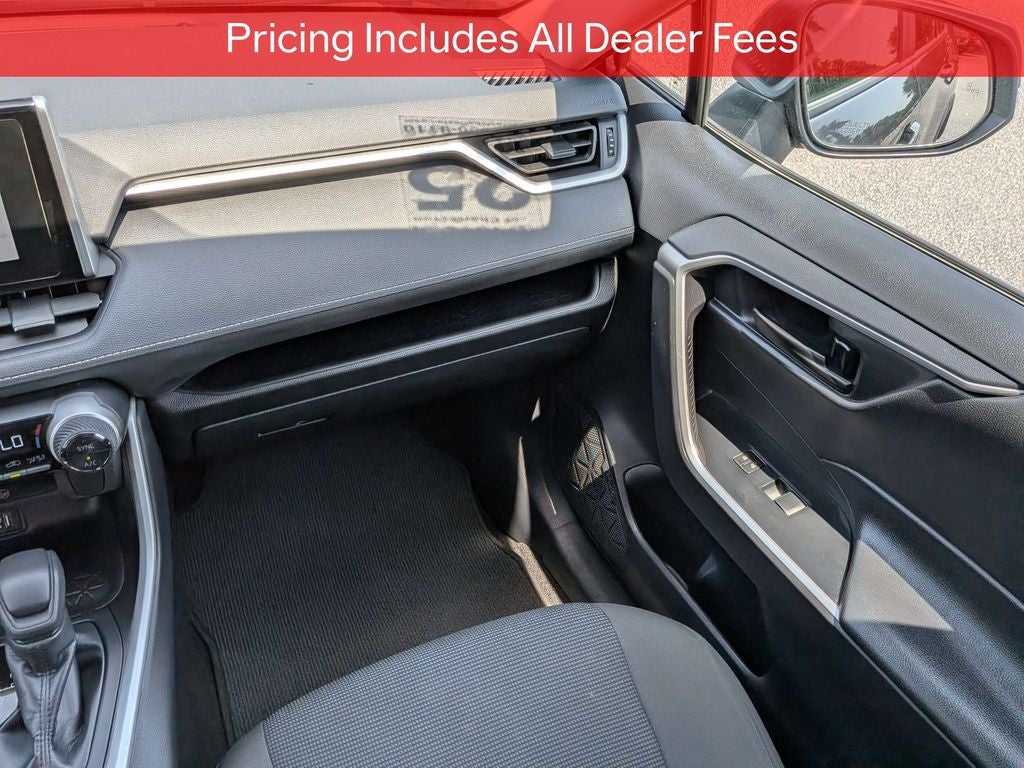 2025 Toyota RAV4 Hybrid LE