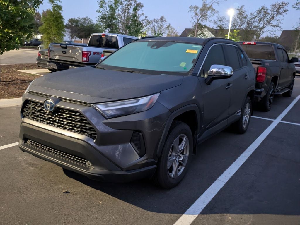 2022 Toyota RAV4 Hybrid XLE