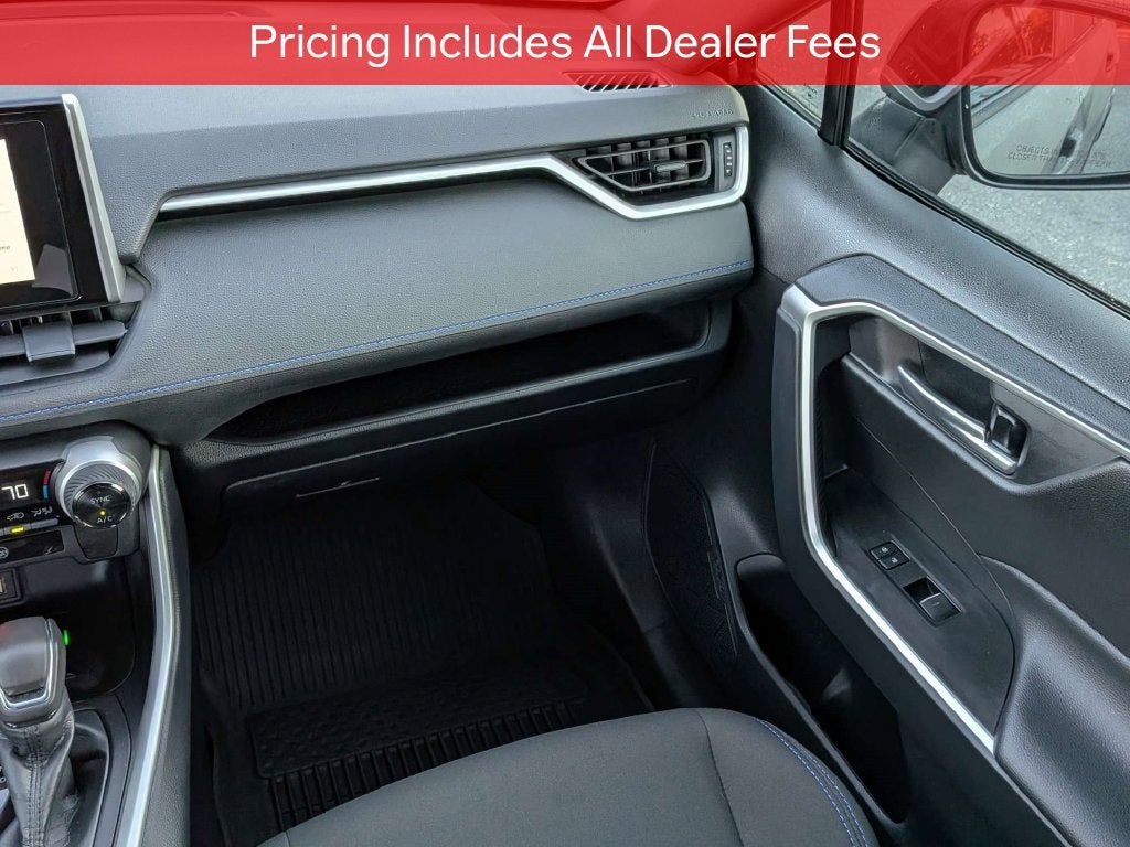 2024 Toyota RAV4 Hybrid SE