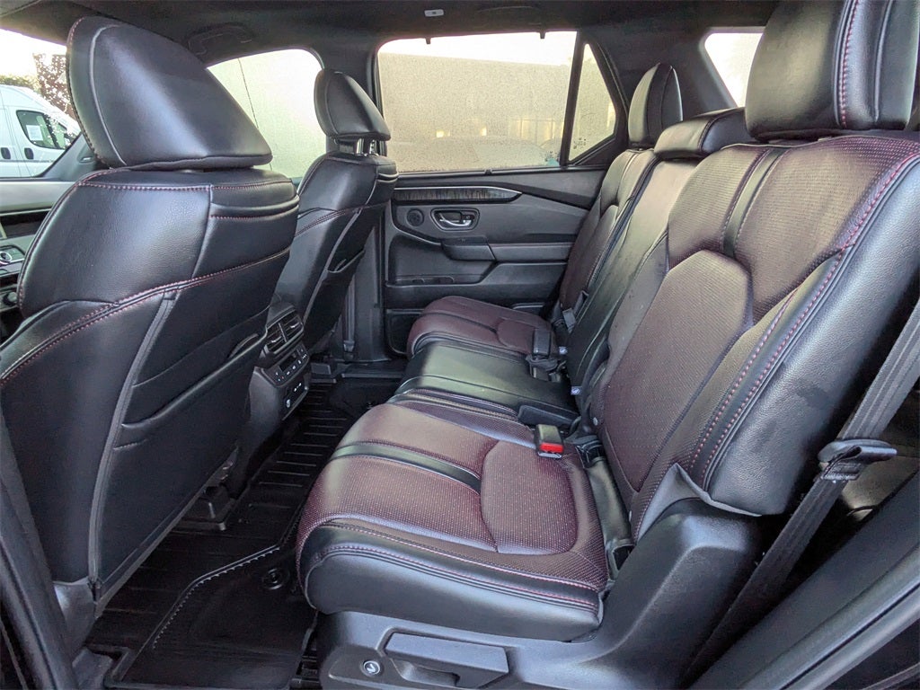 2025 Honda Pilot Black Edition