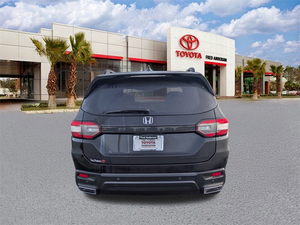 2025 Honda Pilot Black Edition