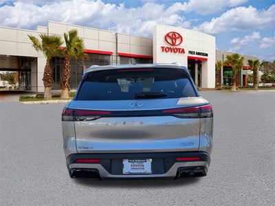 2023 INFINITI QX60 LUXE