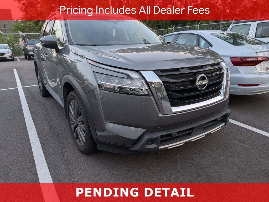 2024 Nissan Pathfinder SL