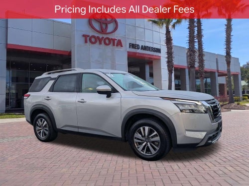2023 Nissan Pathfinder SL
