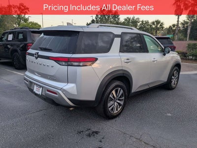 2023 Nissan Pathfinder SL