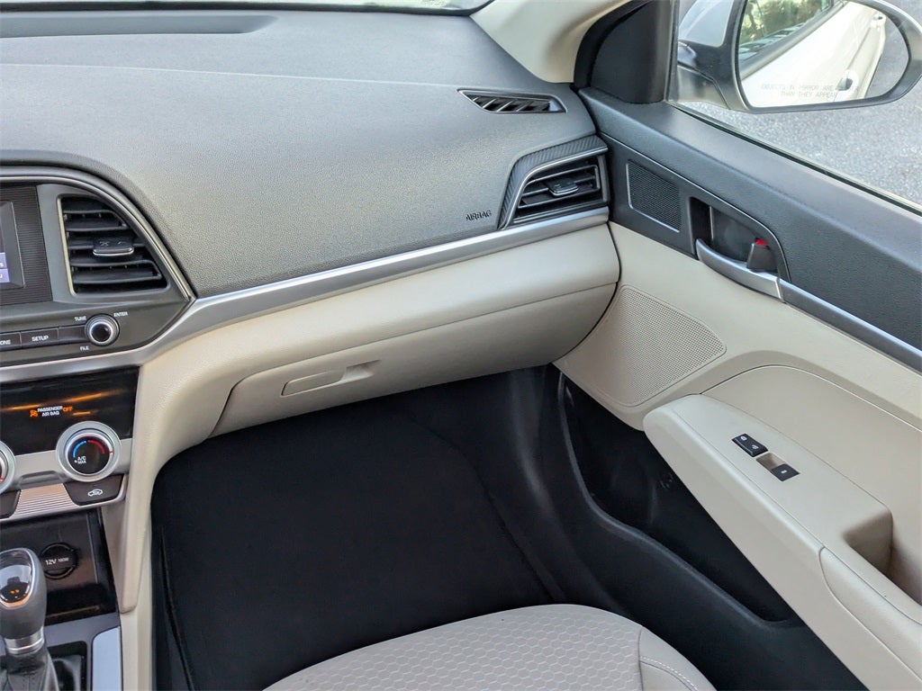 2019 Hyundai Elantra SE