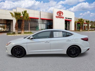 2019 Hyundai Elantra SE