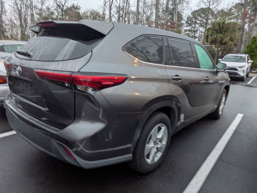 2022 Toyota Highlander L