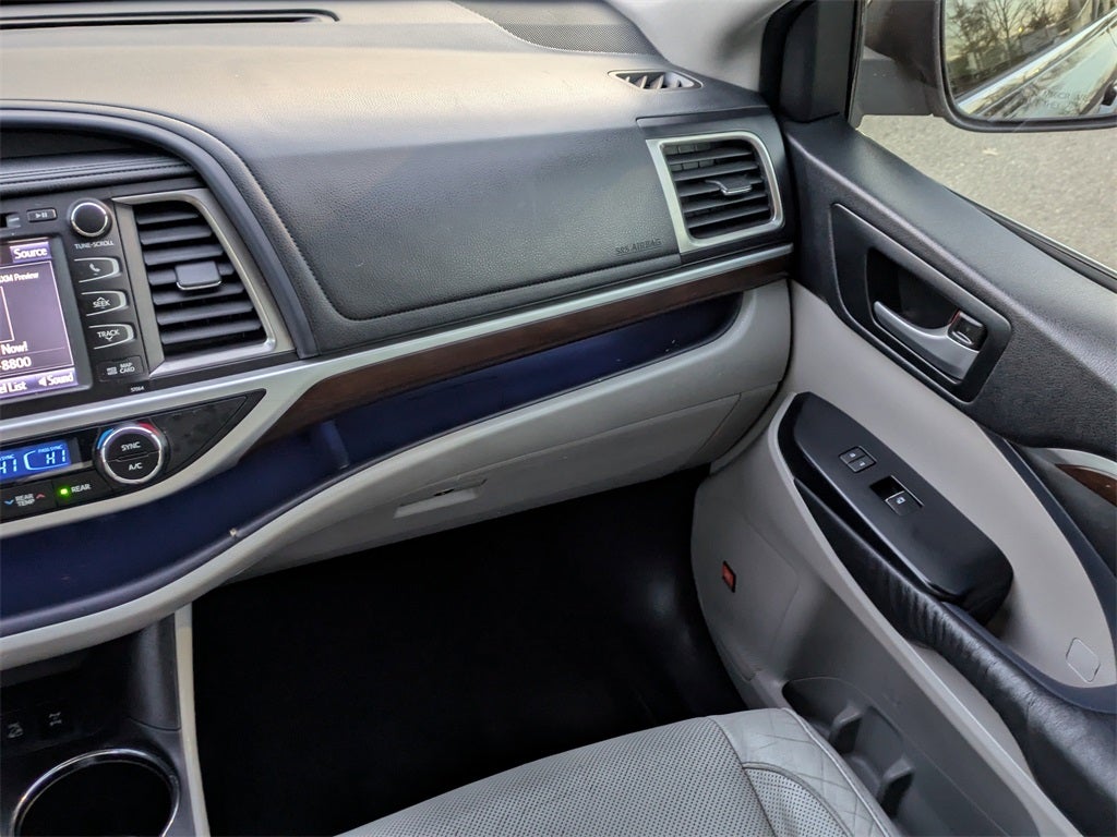 2015 Toyota Highlander Limited Platinum V6