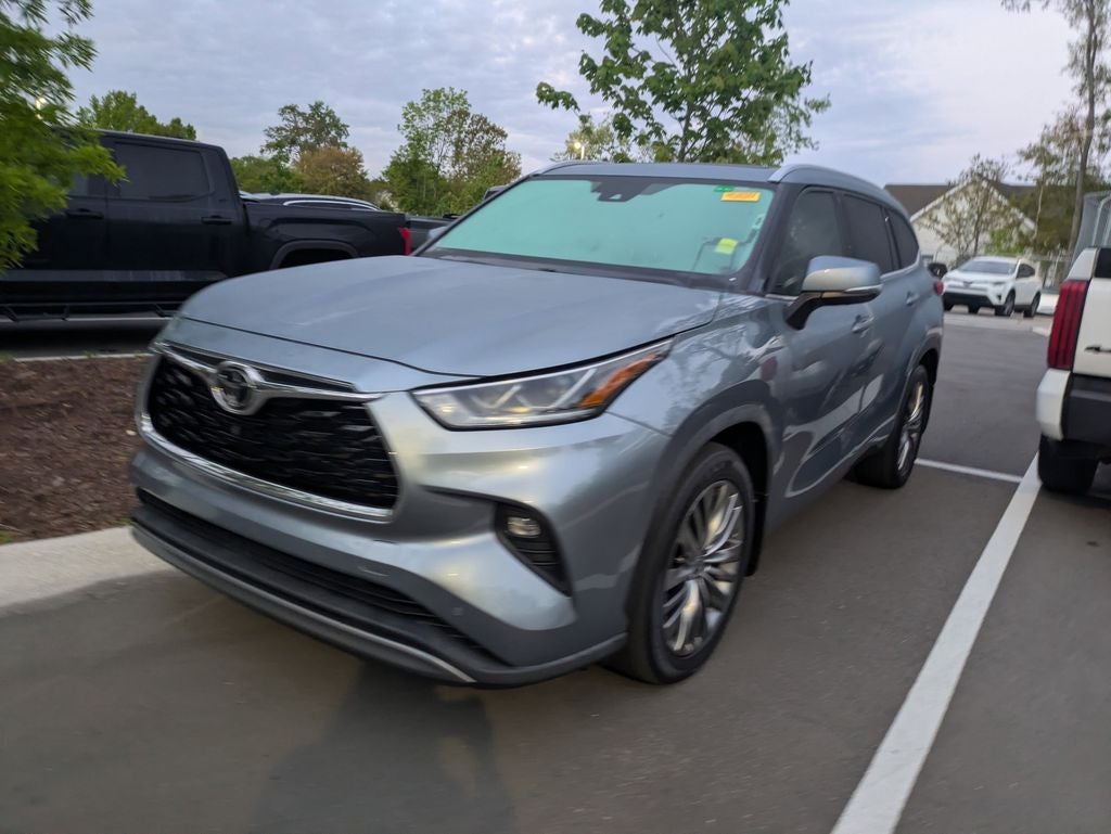 2022 Toyota Highlander Platinum