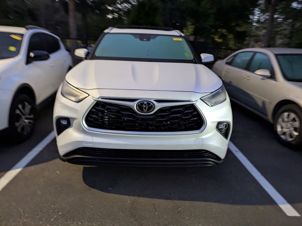 2022 Toyota Highlander XLE