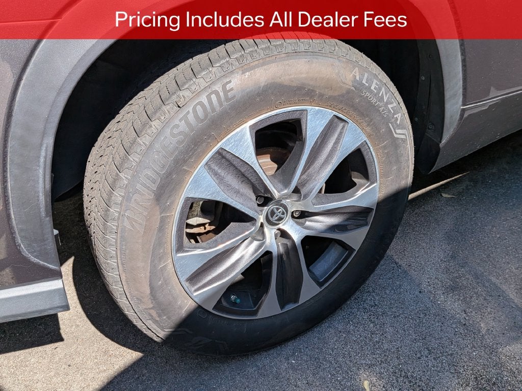 2023 Toyota Highlander Hybrid XLE