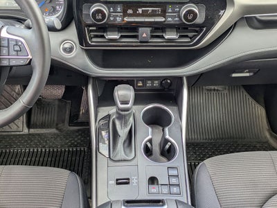 2024 Toyota Highlander Hybrid XLE