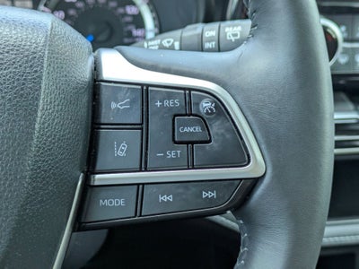 2024 Toyota Highlander Hybrid XLE