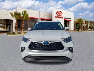 2024 Toyota Highlander Hybrid XLE