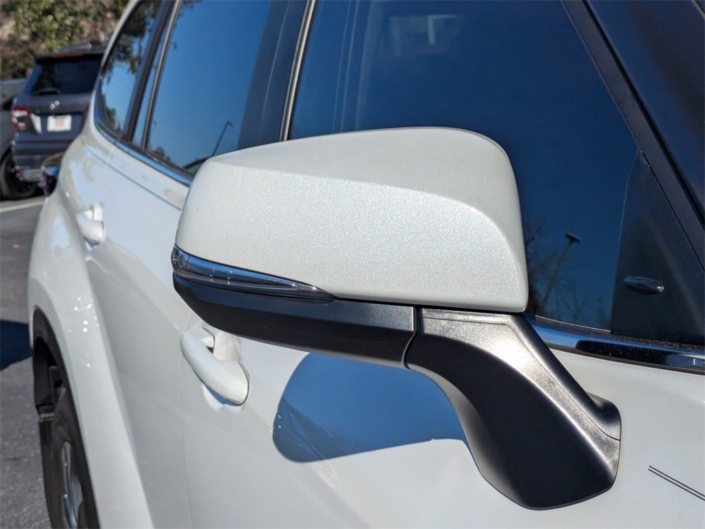 2024 Toyota Highlander Hybrid XLE