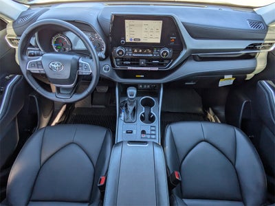 2024 Toyota Highlander Hybrid XLE