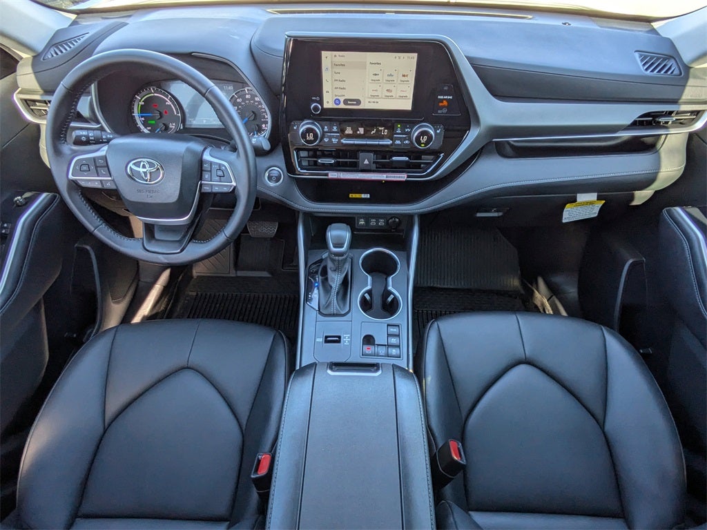 2024 Toyota Highlander Hybrid XLE