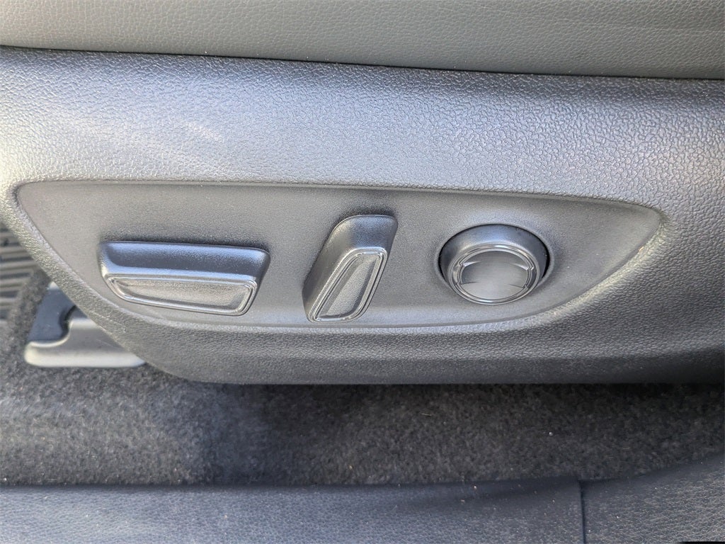 2024 Toyota Highlander Hybrid XLE