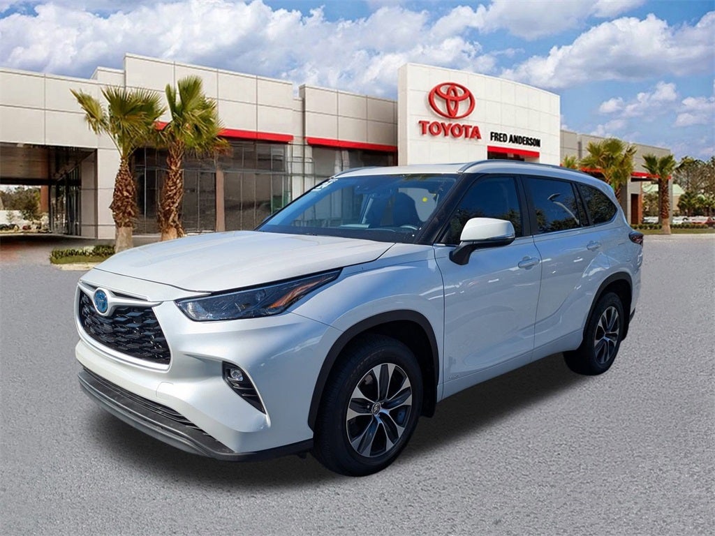 2024 Toyota Highlander Hybrid XLE