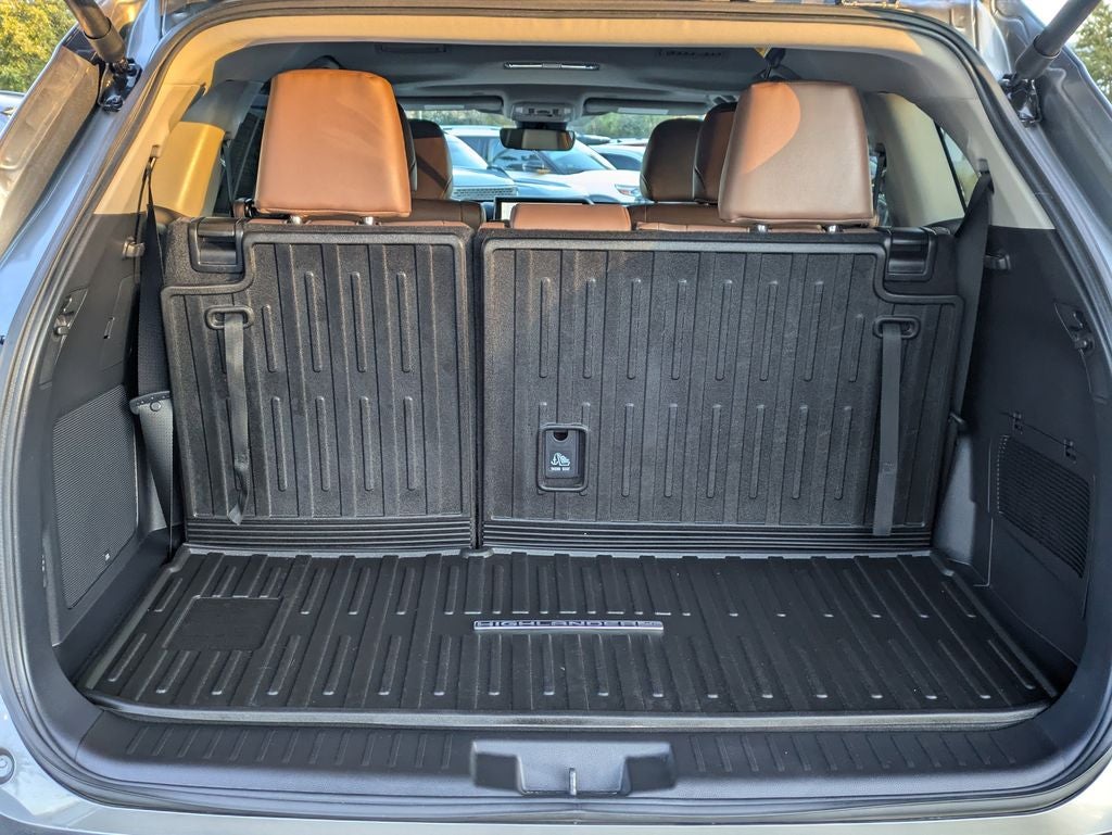 2025 Toyota Highlander Hybrid Limited 25th Edition