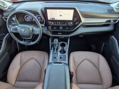 2025 Toyota Highlander Hybrid Limited 25th Edition
