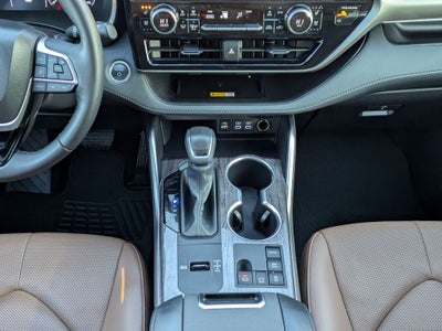 2025 Toyota Highlander Hybrid Limited 25th Edition
