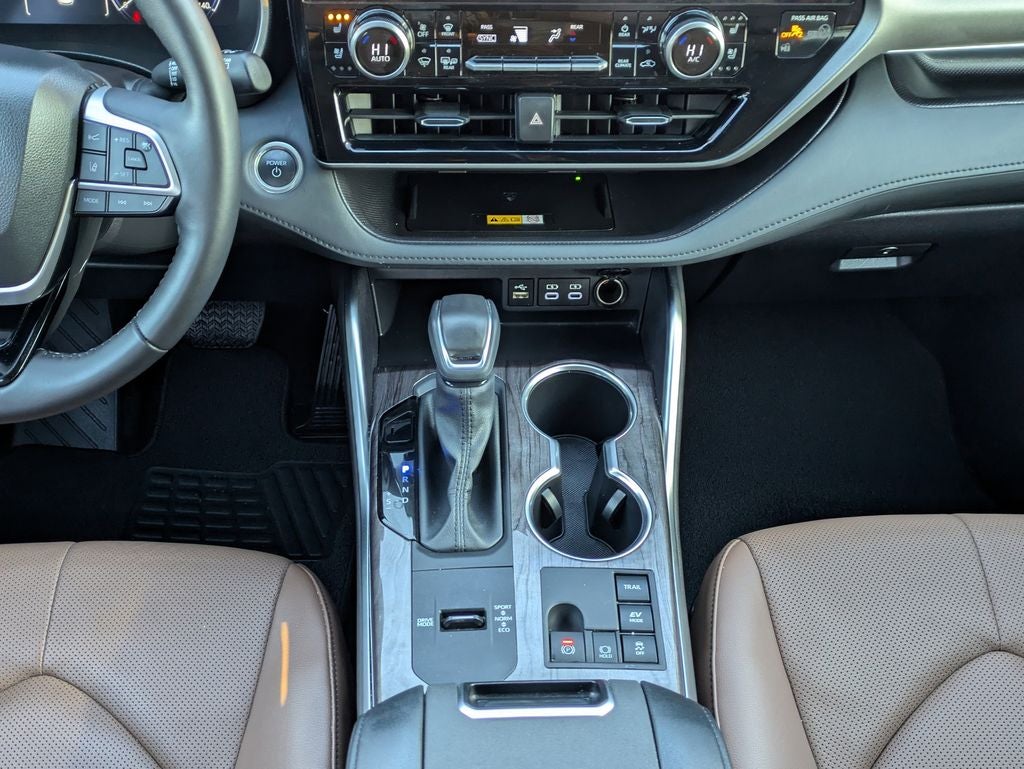 2025 Toyota Highlander Hybrid Limited 25th Edition