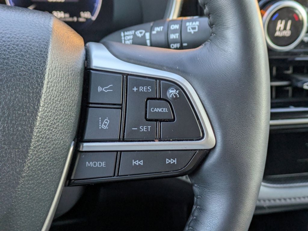 2025 Toyota Highlander Hybrid Limited 25th Edition