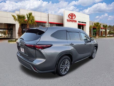 2025 Toyota Highlander Hybrid Limited 25th Edition