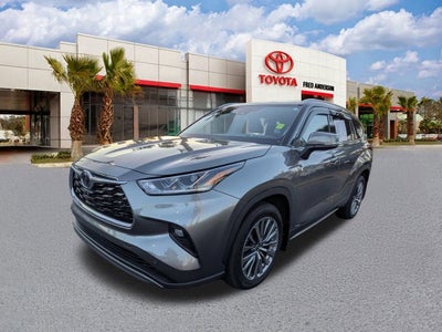 2025 Toyota Highlander Hybrid Limited 25th Edition