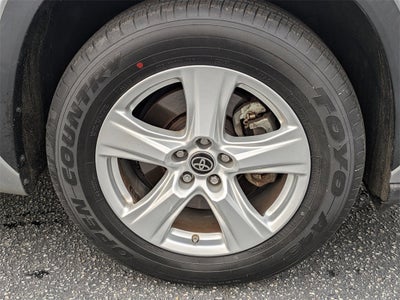 2023 Toyota Highlander LE